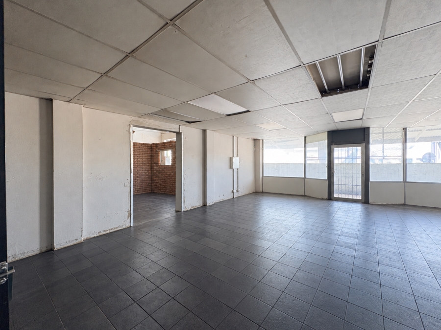 Commercial Property for Sale in Vincent Eastern Cape